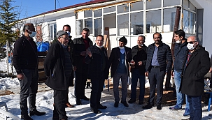 "Akçadağ'ın yolu da önü de açık"