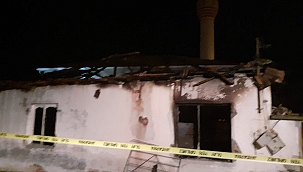 Akhisar'da cami lojmanında yangın