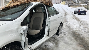 Aracı temizlerken otomobil çarptı!