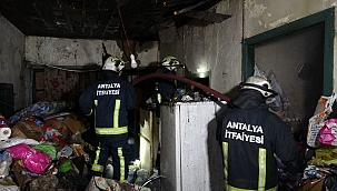 Çöp ev alev alev yandı! 