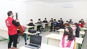 Gençlerde eğitimlere yoğunluk verildi 