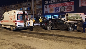 Hamile kadın ambulansta doğum yaptı