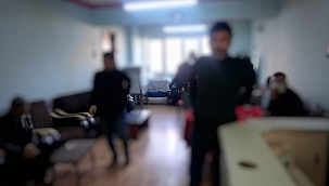 İki işyerine kumar baskını! 