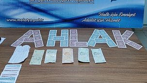 İskambil kağıtları ile "ahlak" mesajı 