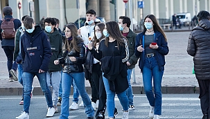 İtalya'da 12 bin 74 yeni vaka!