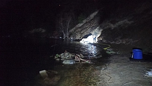 Kamyonet baraj gölüne uçtu: 3 ölü 