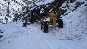 Malatya - Çelikhan yolunda çığ düştü