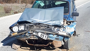 Otomobil tankere çarptı: 1 ölü 1 yaralı