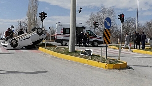 Otomobillerden biri takla attı: 1 yaralı