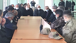 Protokolden şehit ailesine taziye ziyareti