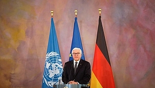 Şahin ve Türeci'ye liyakat nişanı