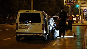 Sokak ortasında sırtından vurdular