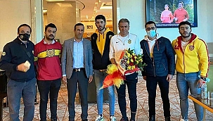 Taraftarlar takımlarını yalnız bırakmadı