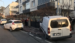 Ticari araç ile otomobil çarpıştı: 1 yaralı 