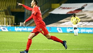 Umut Bulut 500. maçına çıktı! 