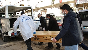 Yaşlı adam evinde ölü bulundu