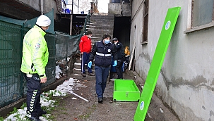 Zemin katında erkek cesedi bulundu