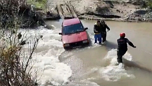 Çayda mahsur kalan iki kişi kurtarıldı