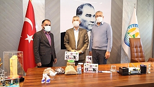 Cömertoğlu'ndan Tarhan'a ziyaret 