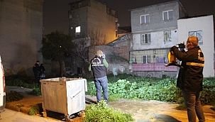 Eşini sokak ortasında öldürdü!