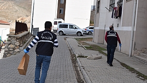 İki çocuk babası tüfekle canına kıydı!