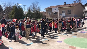 Jandarma'dan çocuklarla etkinlik 