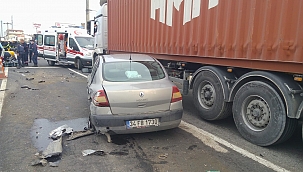 Kırmızı ışıkta zincirleme kaza!