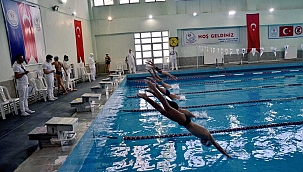 Kulaçlar birincilik için atıldı!