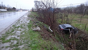 Otomobil şarampole devrildi: 1 yaralı