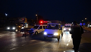 Otomobil ve ticari araç çarpıştı! 