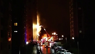 Patlayan şarj aleti evi alev alev yaktı 