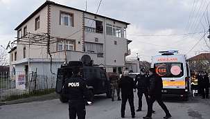 Yakalanmamak için polise ateş açtı!