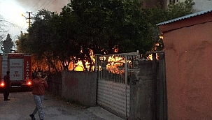 Yangında 4 kişi dumandan etkilendi