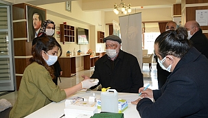 Yaşlılara diyabet sağlık testi