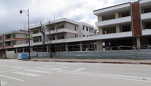 4. kattan düşen işçi ağır yaralandı 