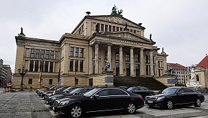 Almanya'da koronadan ölenler anıldı 