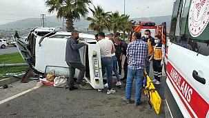 Aydınlatma direğine çarptı: 2 yaralı 