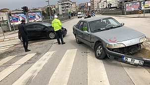 Boş yolda kural ihlali kazayı getirdi 