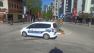 Cadde ve sokaklarda sessizlik hakim
