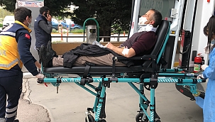 Caddede yürürken silahla vuruldu 