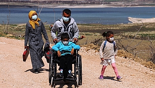 Dört gözle yolun yapılmasını bekliyor 