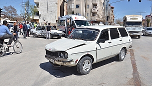 Elbistan'da trafik kazası: 3 yaralı 