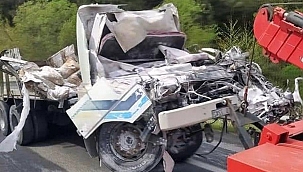 Freni patlayan kamyon devrildi: 1 ölü