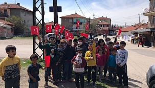 Genç Ülgen'den çocuklara oyuncak 