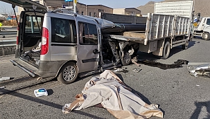 Kayseri'de feci kaza: 2 ölü 1 yaralı 