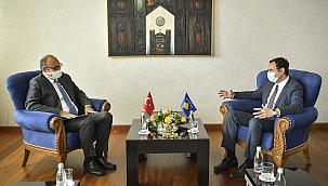 Kurti Türk Büyükelçi Sakar'ı kabul etti