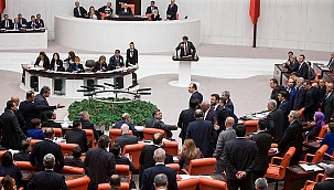 Mecliste gri pasaport tartışması!