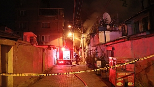 Müstakil ev alev alev yandı: 1 yaralı