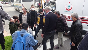 Otobüs ile motosiklet çarpıştı: 1 yaralı