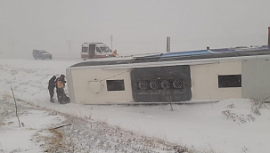 Otobüs şarampole yan yattı: 6 yaralı